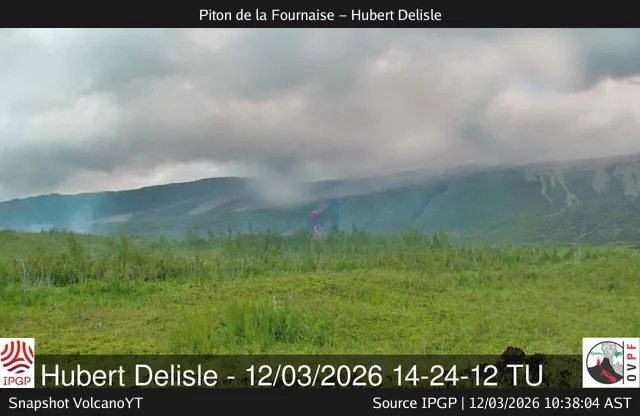 View of Piton de la Fournaise - Hubert Delisle